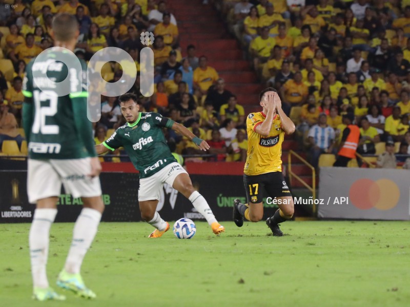 FBL-LIB-BARCELONA-PALMEIRAS
