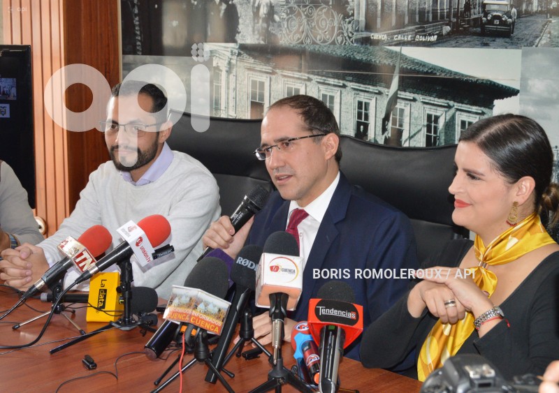 CUENCA-RENUNCIA GOBERNADOR MATIAS ABAD