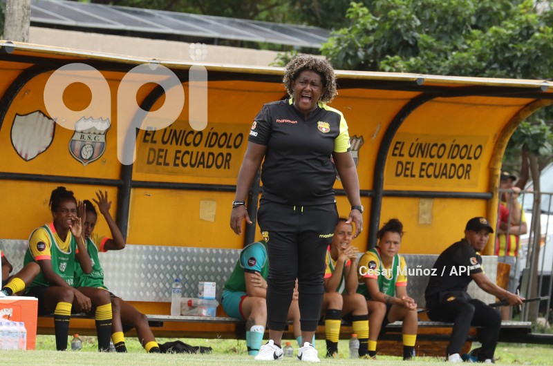 FBL-SUPERLIGA-FEMENINA-BARCELONA-NANAS