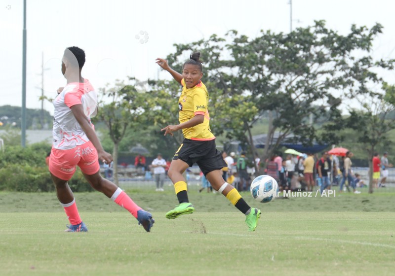 FBL-SUPERLIGA-FEMENINA-BARCELONA-NANAS