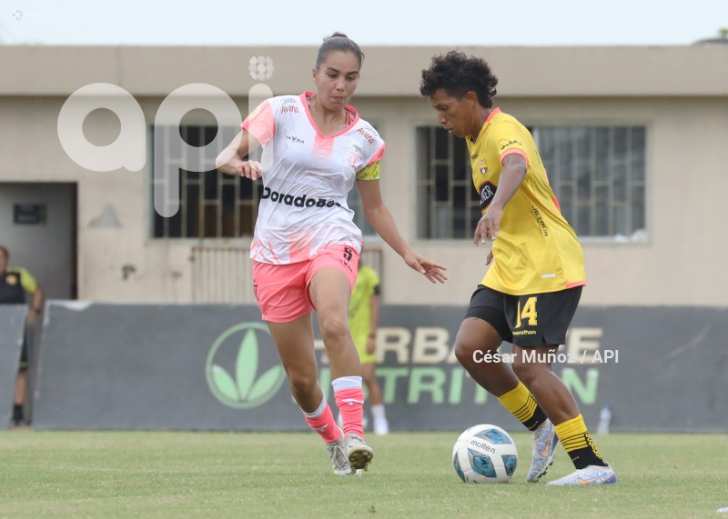 FBL-SUPERLIGA-FEMENINA-BARCELONA-NANAS