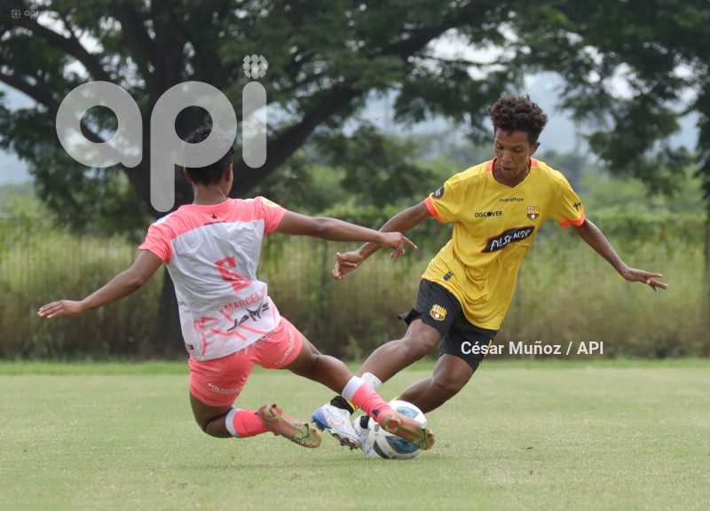 FBL-SUPERLIGA-FEMENINA-BARCELONA-NANAS