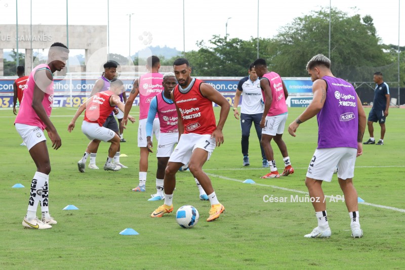 FBL-LIGAPRO-GUAYAQUIL-LIBERTAD