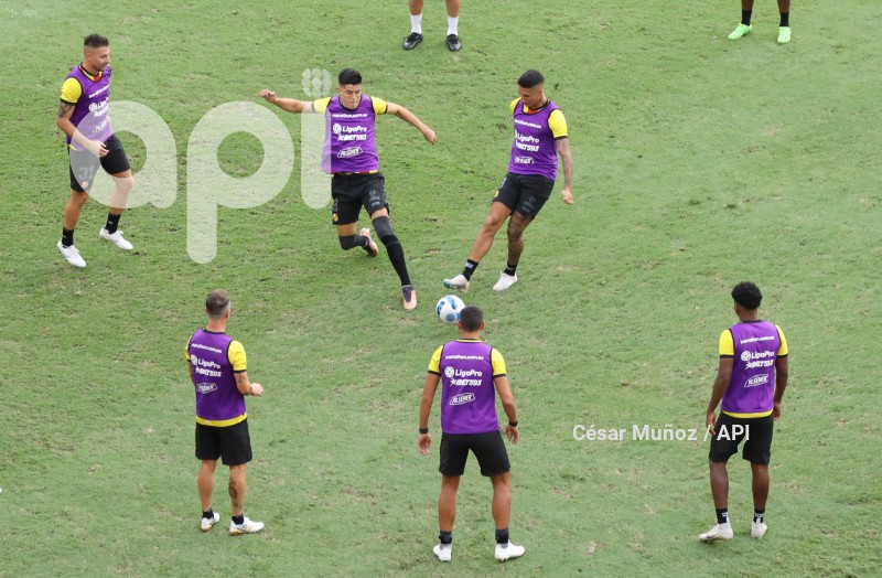 FBL-LIGAPRO-BARCELONA-AUCAS