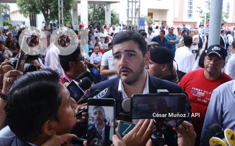 GYE-ENTREGA CREDENCIALES CNE