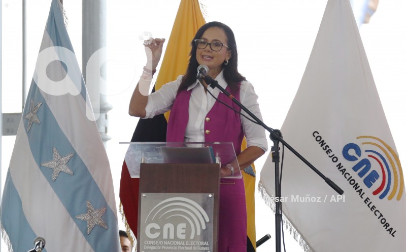 GYE-ENTREGA CREDENCIALES CNE