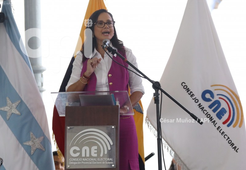 GYE-ENTREGA CREDENCIALES CNE