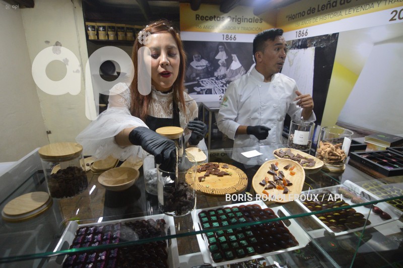 CUENCA-APERTURA RESTAURANTE Y PANADERIA-TODOS SANTOS