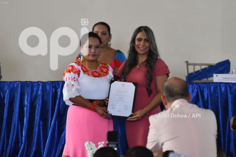 MONTECRISTI-CNE-ENTREGA-CREDECIALES-MANABI