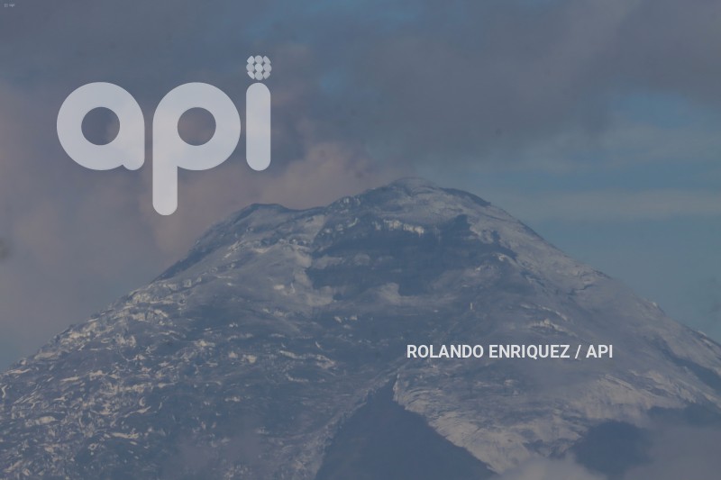 VOLCAN-COTOPAXI
