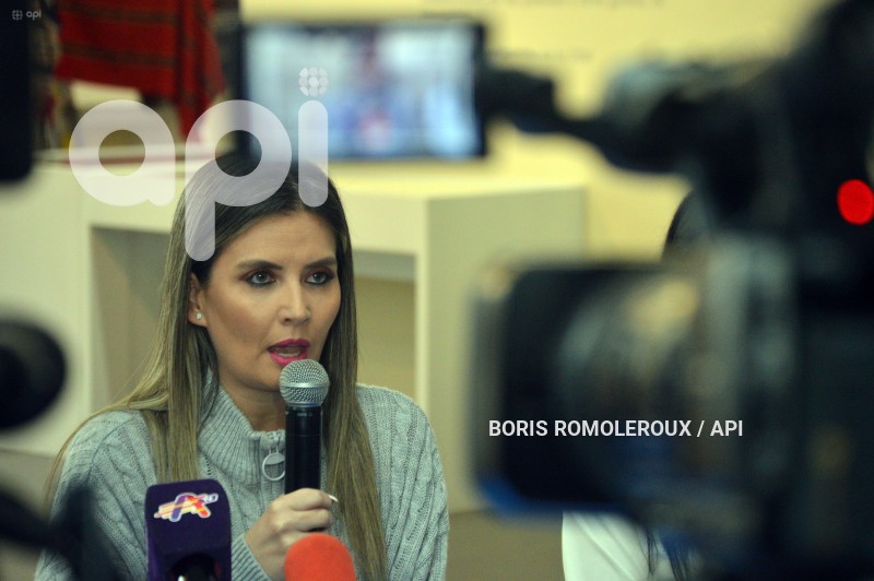 CUENCA-RUEDA DE PRENSA PAOLA FLORES MINISTRA