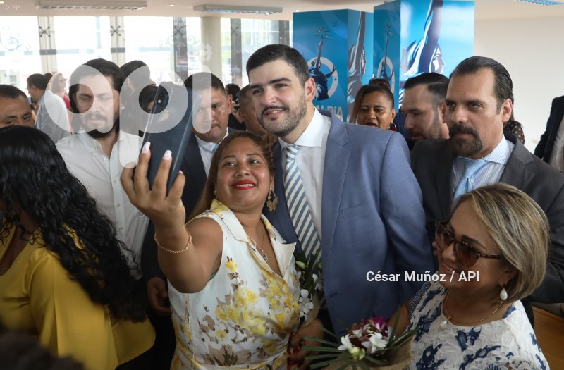 GYE-POSESION ALCALDE AQUILES