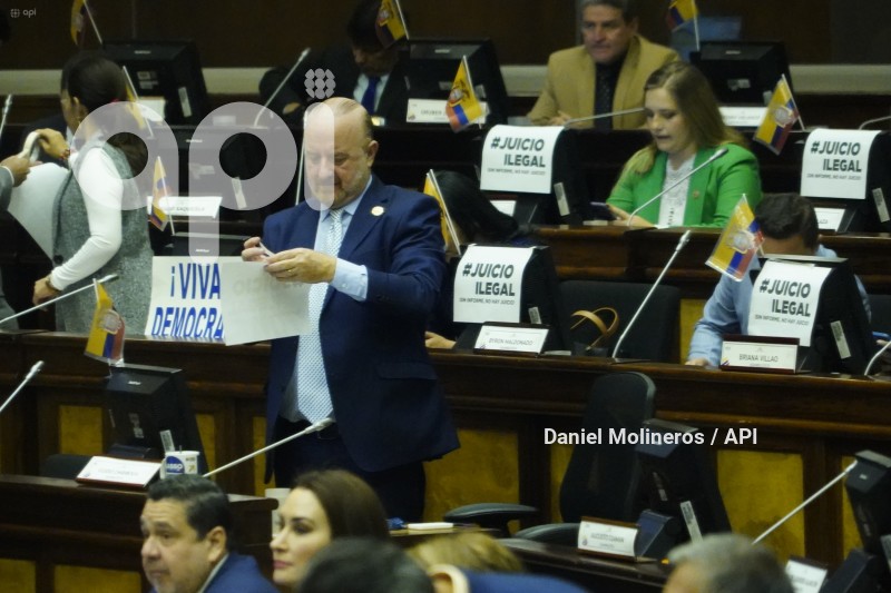 ASAMBLEA-JUICIO-POLITICO-GUILLERMO-LASO