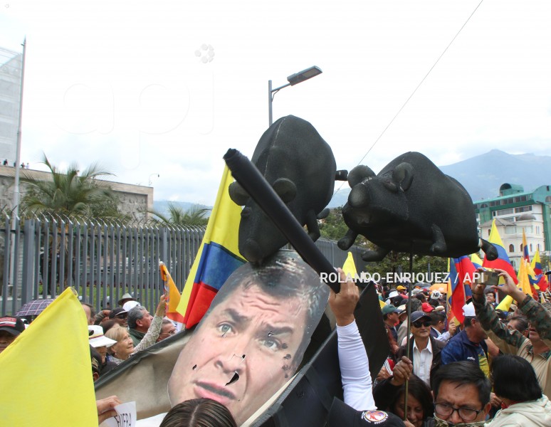 MARCHAS-APOYO-PRESIDENTE-LASSO