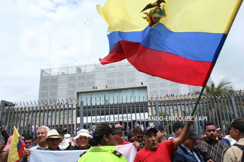 MARCHAS-APOYO-PRESIDENTE-LASSO