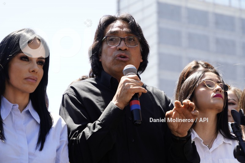 RP-UNES-ASAMBLEA-EXTERIORES-MUERTE-CRUZADA-ñ