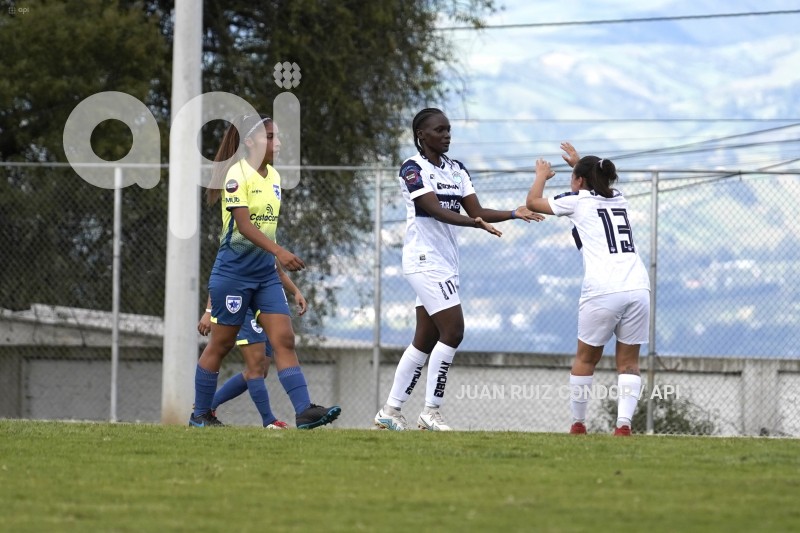 FBL-SLF-ESPUCE-MACARA