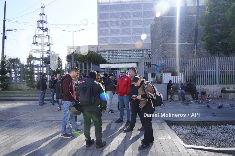 ASAMBLEA-EXTERIORES-MUERTE-CRUZADA