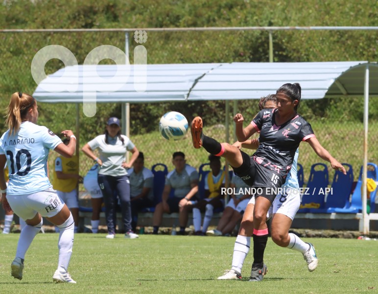 FBL-SUPERLIGA-FEMENINA-CATOLICA-ÑAÑAS