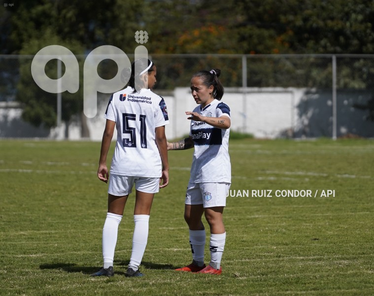 FBL-SLF-ESPUCE-MACARA
