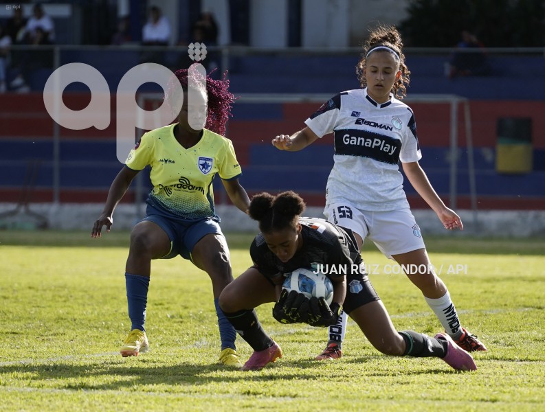 FBL-SLF-ESPUCE-MACARA