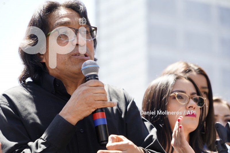 RP-UNES-ASAMBLEA-EXTERIORES-MUERTE-CRUZADA-ñ