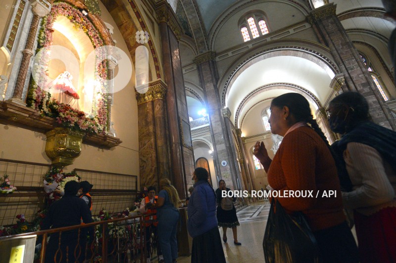 CUENCA-VIRGEN DEL CISNE-CATEDRAL LA INMACULADA