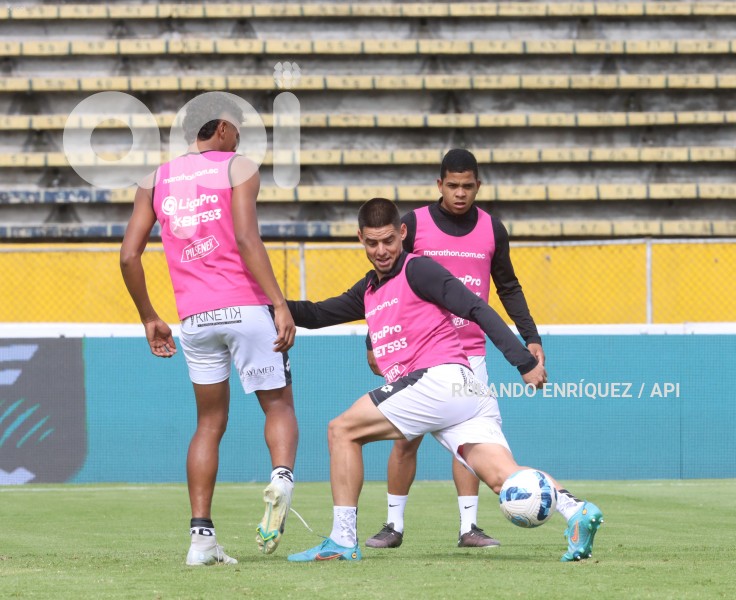 FBL-LIGAPRO-CUMBAYA-DELFIN