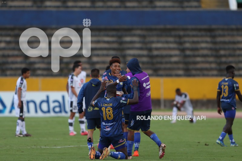 FBL-LIGAPRO-CUMBAYA-DELFIN