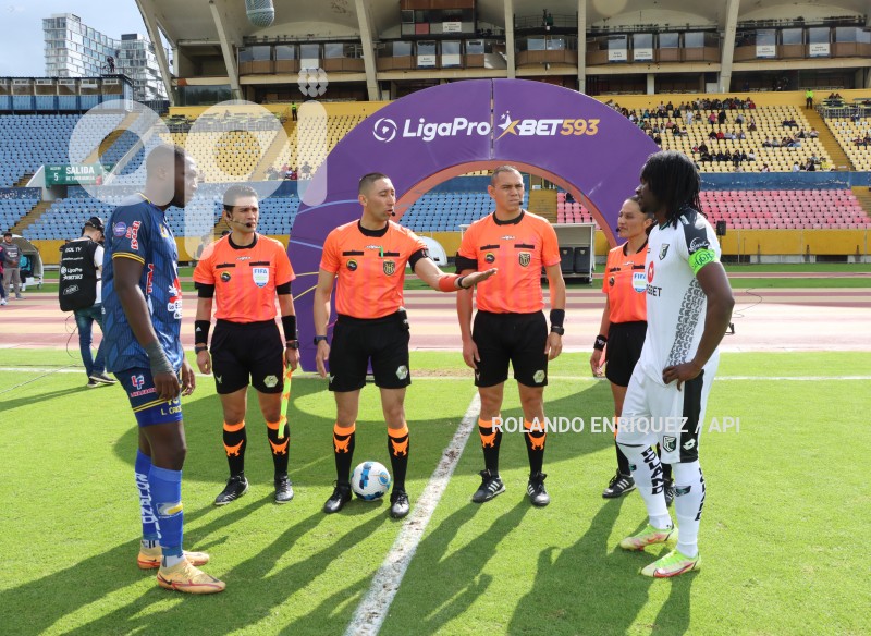 FBL-LIGAPRO-CUMBAYA-DELFIN