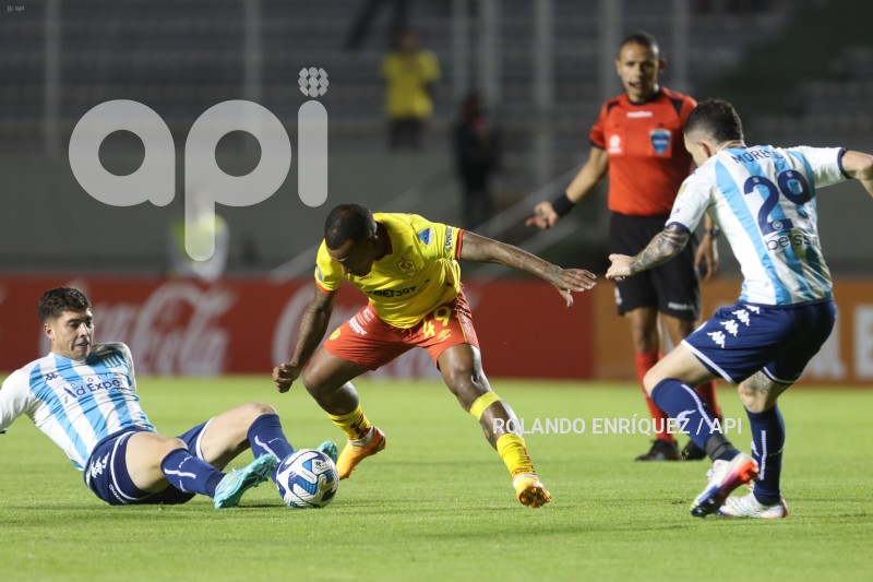 FBL-LIBERTADORES-AUCAS-RACING