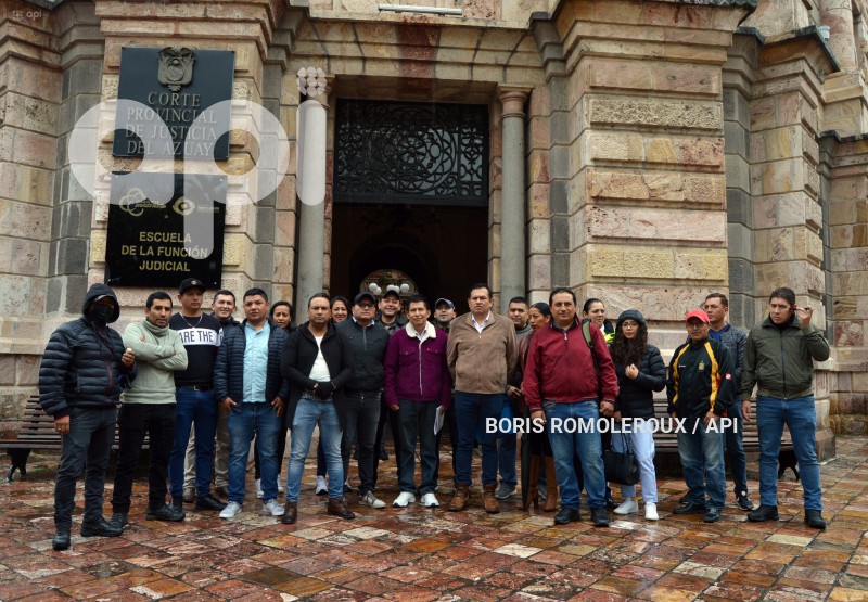 CUENCA-AGENTES DE TRANSITO EMOV-PAGOS