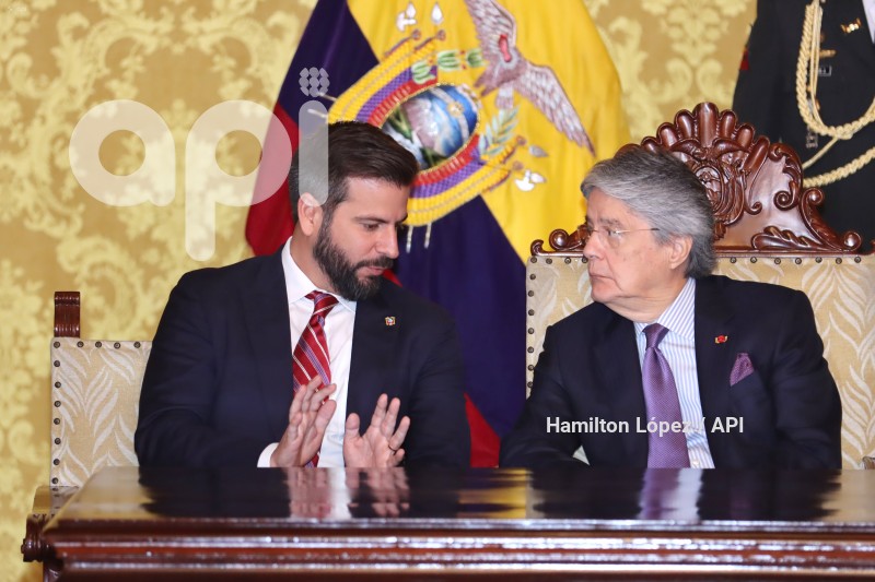 UIO-GUILLERMO-LASSO-FIRMA-REGLAMENTO-DECRETOLEY
