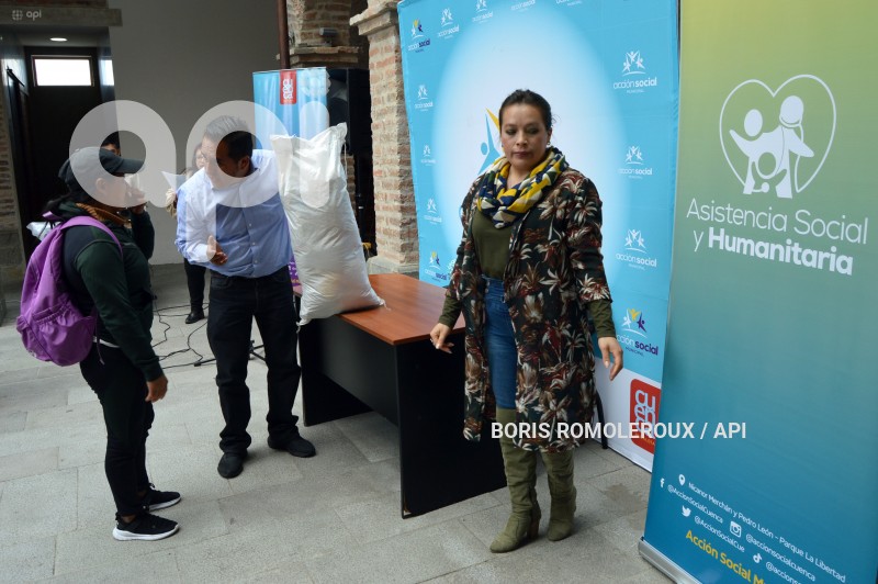 CUENCA-ENTREGA KITS ALIMENTICIOS-PERSONAS VULNERABILIDAD
