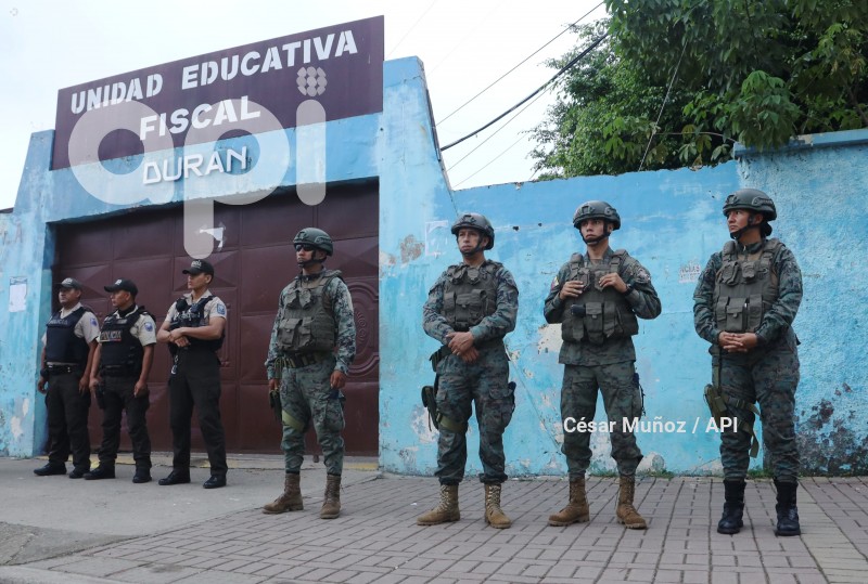 GYE-SEGURIDAD COLEGIOS