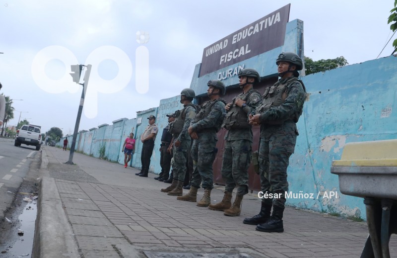 GYE-SEGURIDAD COLEGIOS