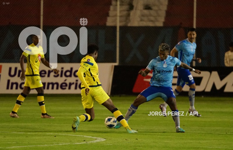 FBL-LIGA-PRO-BET593-SERIE-B-MACARA-VARGAS-TORRES-