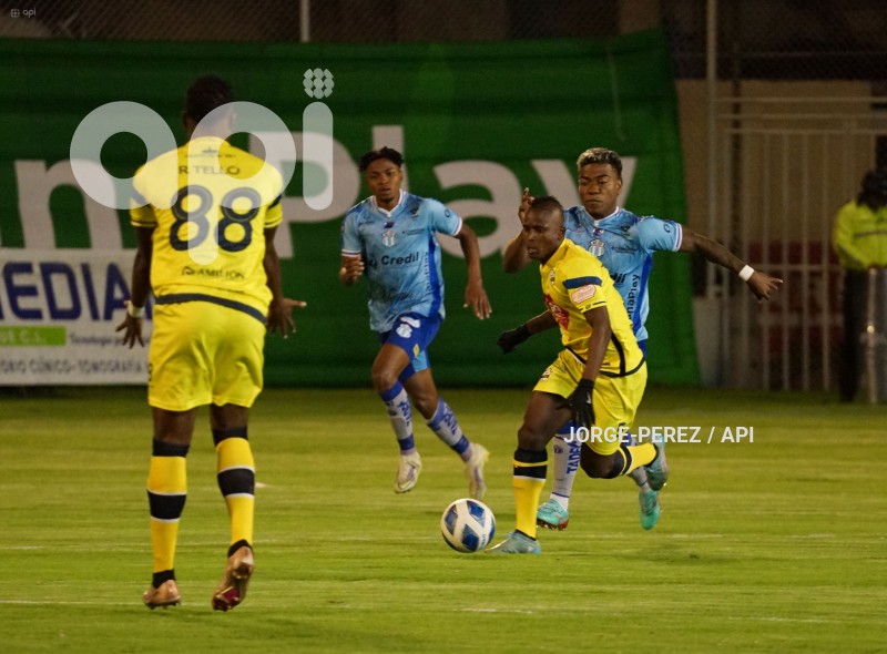 FBL-LIGA-PRO-BET593-SERIE-B-MACARA-VARGAS-TORRES-