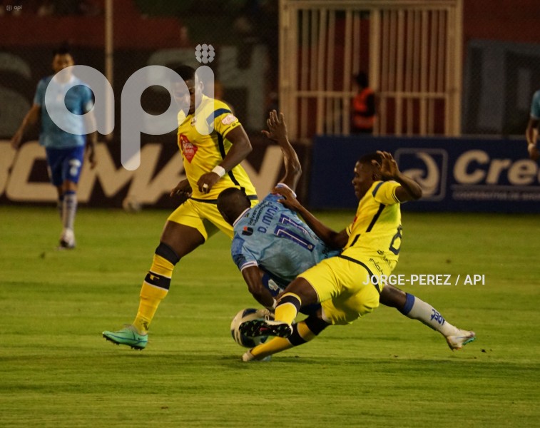 FBL-LIGA-PRO-BET593-SERIE-B-MACARA-VARGAS-TORRES-