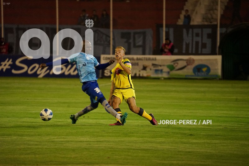 FBL-LIGA-PRO-BET593-SERIE-B-MACARA-VARGAS-TORRES-