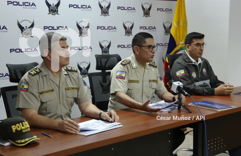 GYE-OPERATIVO FERIADO