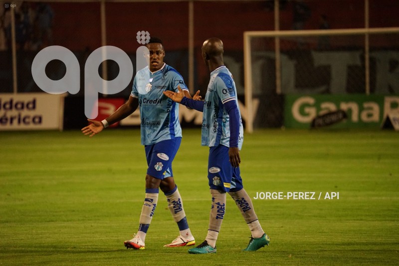 FBL-LIGA-PRO-BET593-SERIE-B-MACARA-VARGAS-TORRES-