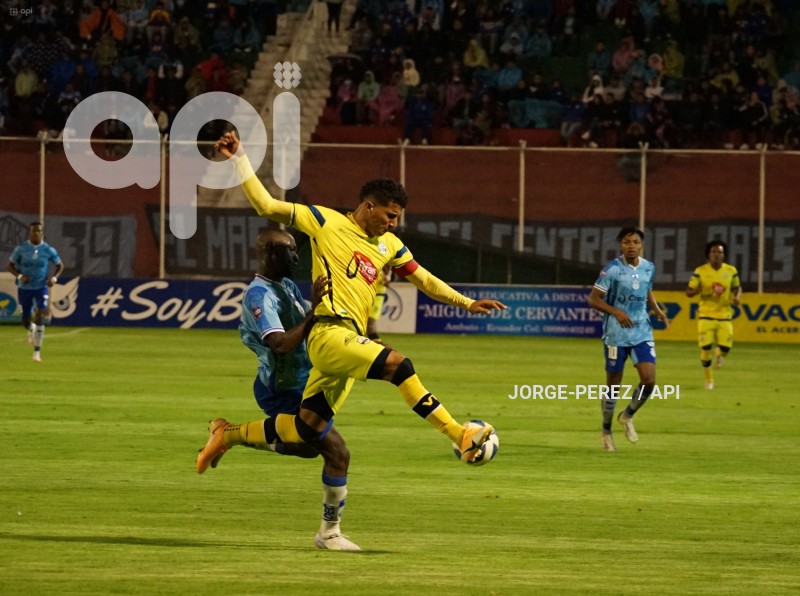 FBL-LIGA-PRO-BET593-SERIE-B-MACARA-VARGAS-TORRES-