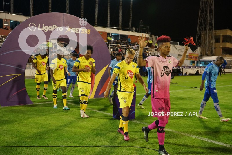 FBL-LIGA-PRO-BET593-SERIE-B-MACARA-VARGAS-TORRES-