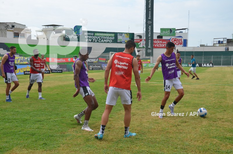 FBL-LIGAPRO-ORENSE-CUMBAYA