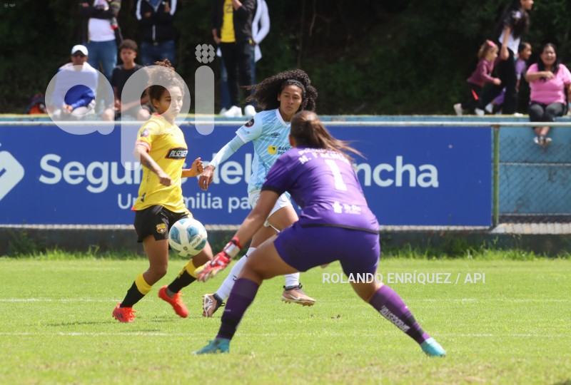 FBL-SUPERLIGA-FEMENINA-CATOLICA-BARCELONA