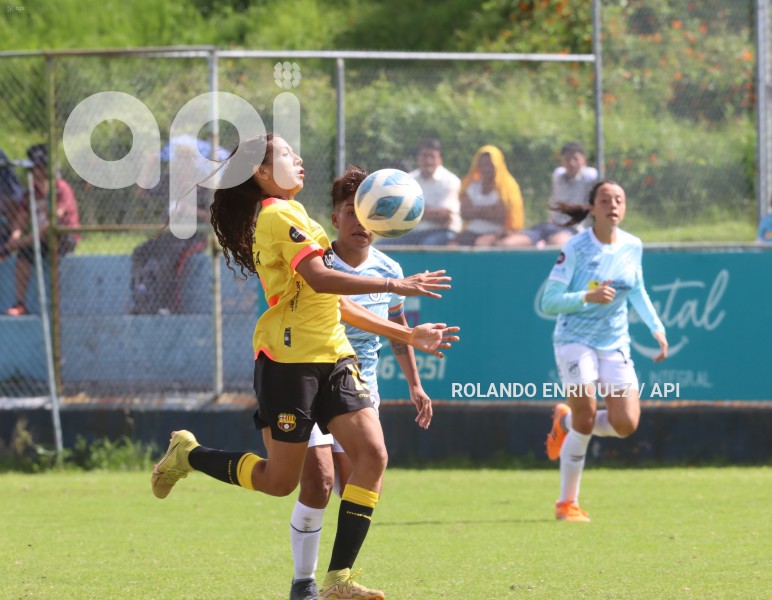 FBL-SUPERLIGA-FEMENINA-CATOLICA-BARCELONA
