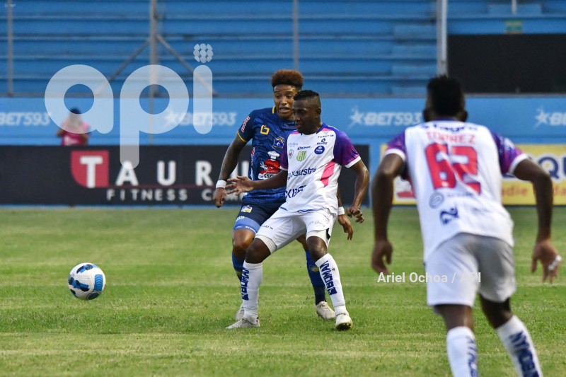 FBL-LIGAPRO-DELFIN-GUALACEO