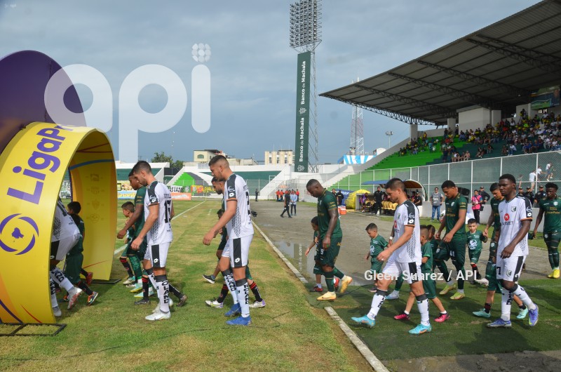 FBL-LIGAPRO-ORENSE-CUMBAYA