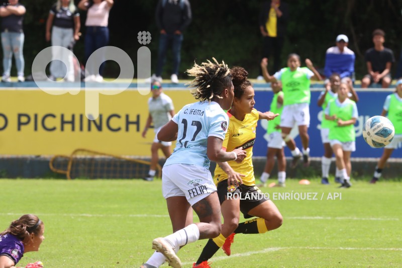 FBL-SUPERLIGA-FEMENINA-CATOLICA-BARCELONA